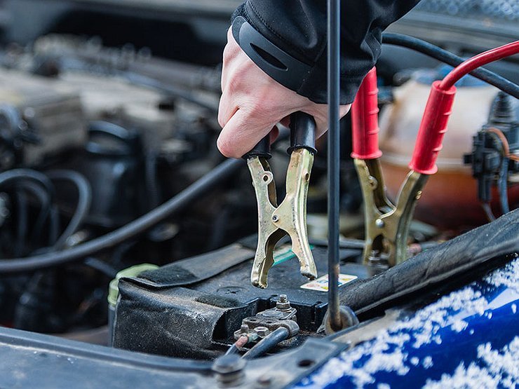 фото помощь автомобилю на дороге